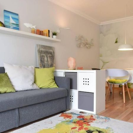 Brina, Stylish Apartment In Портиман Екстериор снимка